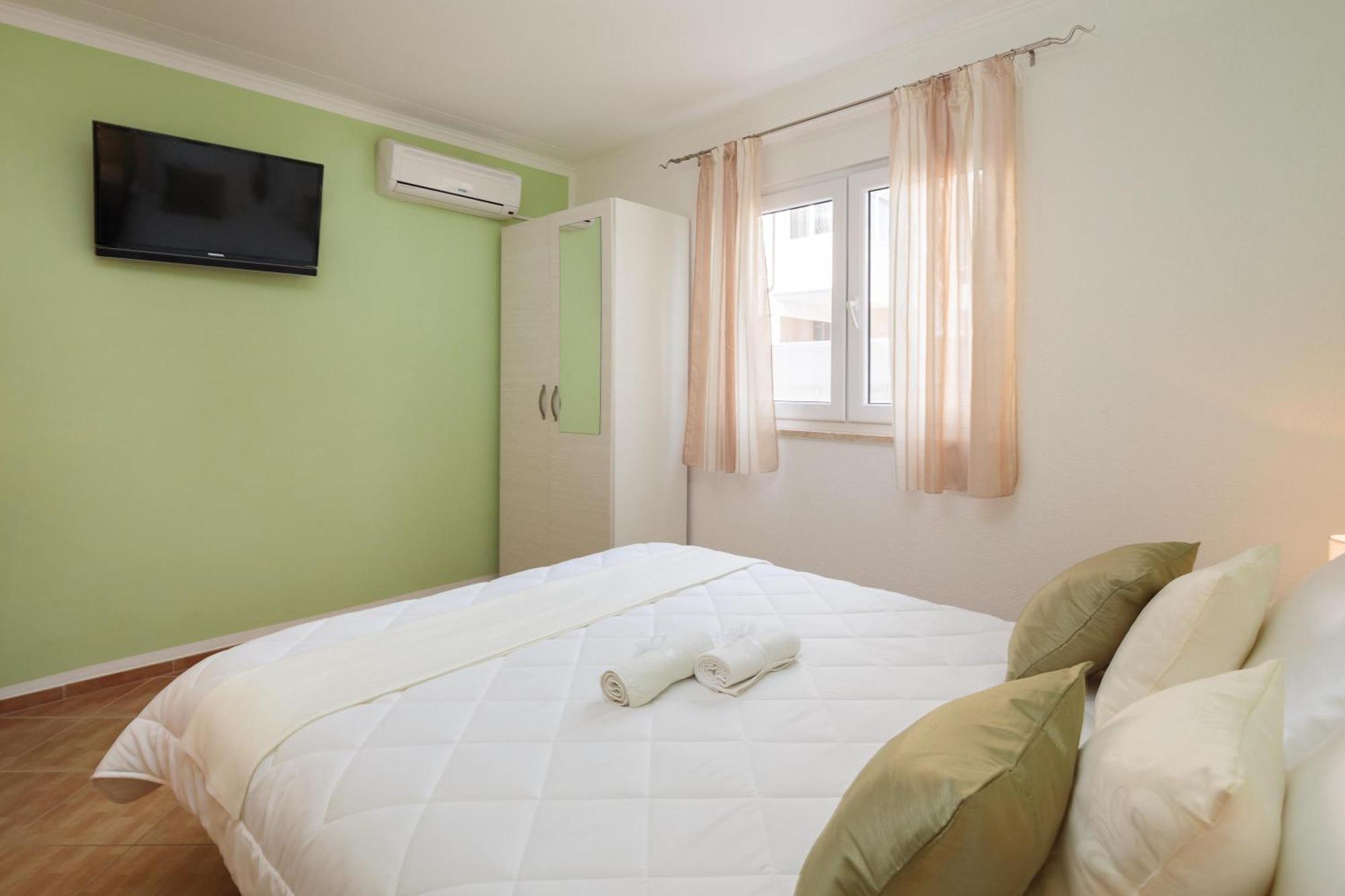 Apartment Krzelj Trogir Exterior photo